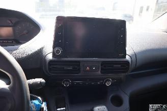 Peugeot Partner 1.5 HDI picture 12