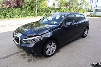 skadebil auto BMW 1-serie D 2021/6