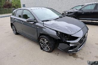 Hyundai I-30 1.0 BENZ picture 2