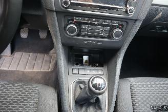 Volkswagen Golf 1.6 TDI picture 12