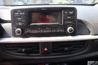Kia Picanto 1.0 BENZ picture 13