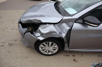 Peugeot 208 1.2 BENZ picture 13