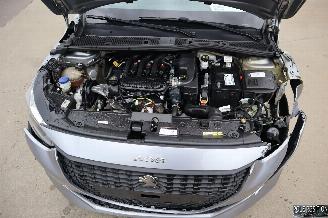 Peugeot 208 1.2 BENZ picture 14