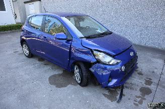 damaged passenger cars Hyundai I-10 1.0 BENZ 2022/12