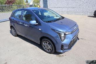 skadebil auto Kia Picanto 1.0 BENZ 2024/10