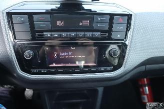 Volkswagen Up! 1.0 BENZ picture 16
