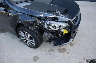 Peugeot 308 1.2 BENZ picture 17
