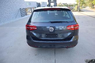 Volkswagen Passat 1.6 TDI picture 4