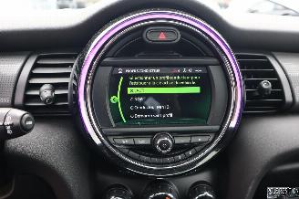 Mini Cooper 1.5 BENZ picture 13