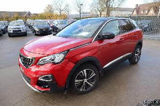 Coche accidentado Peugeot 3008 1.2 BENZ 2018/2