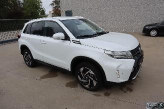 Suzuki Vitara 1.5 HYBRIDE picture 2
