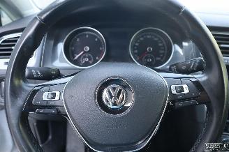 Volkswagen Golf 1.6 TDI picture 12