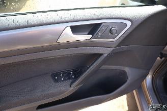 Volkswagen Golf 1.6 TDI picture 10