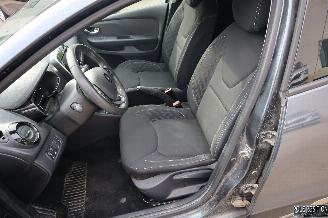 Renault Clio 0.9 BENZ picture 12
