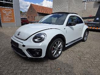 skadebil auto Volkswagen Beetle 2.0 TSI DSG EXCLUSIVE DUNE LICHTE PLAATSCHADE UNIEKE AUTO 107855 KM 2017/1