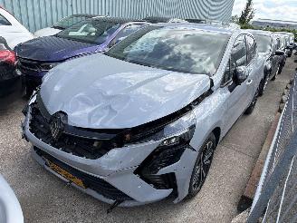 uszkodzony samochody osobowe Renault Clio 1.0 Tce 90 GPF Techno NAP 2024/9