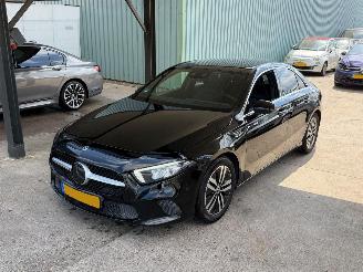 Schadeauto Mercedes A-klasse Sedan Automaat Sfeerverlichting Nap 2021/4