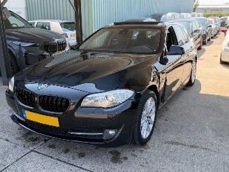 Schadeauto BMW 5-serie 523i High Executive Leder Xenon Pano 2011/8