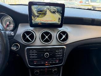 Mercedes Cla-klasse 200d AMG LINE PANO NAP picture 15