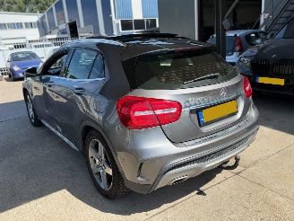 Mercedes Cla-klasse 200d AMG LINE PANO NAP picture 7