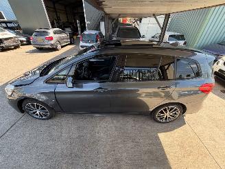 BMW 2-serie 220i M PERFORMANCE PANO XENON 7 PERSOONS picture 8