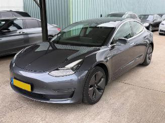 damaged passenger cars Tesla Model 3 longe Range AWD  NAP 2019/7