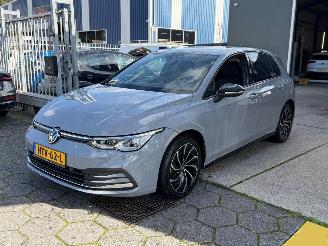 Voiture accidenté Volkswagen Golf 1.5eTSI R LINE HUD IQ LIGHT 2021/6