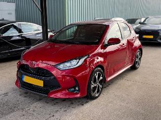 krockskadad bil auto Toyota Yaris 1.5 HYBRID 115 DYNAMIC CAMERA KEYLESS FULL NAP 2026/3