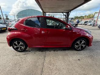 Toyota Yaris 1.5 HYBRID 115 DYNAMIC CAMERA KEYLESS FULL NAP picture 4