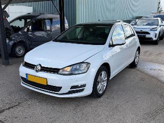 Auto incidentate Volkswagen Golf 2.0 TDI DSG PANO XENON FULL 2013/9