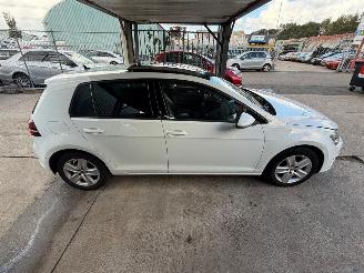 Volkswagen Golf 2.0 TDI DSG PANO XENON FULL picture 4