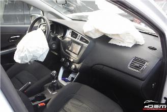 Kia Ceed / CEE'D 1.6 CRDI EASY picture 3