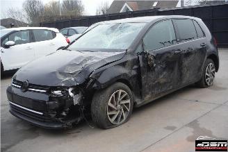 Schadeauto Volkswagen Golf VII COMFORTLINE 2018/1