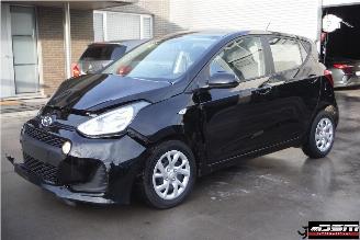 damaged passenger cars Hyundai I-10  2017/11