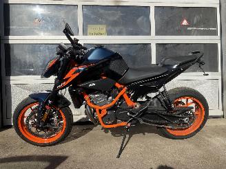 KTM Alle 890R duke picture 5