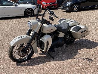 Harley-Davidson Heritage softtail special picture 4