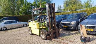 danneggiata altro Alle  heftruck 4000kg  clark 1993/7
