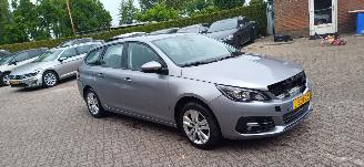  Peugeot 308 1.2i 5drs  110pk navi 2021/9