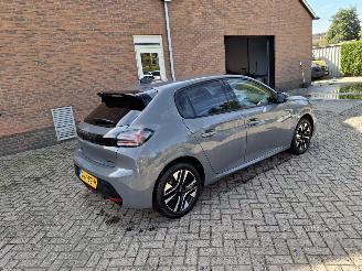 krockskadad bil auto Peugeot 208 hybrid  100 dcs6 allure  80kw  navi 2024/11