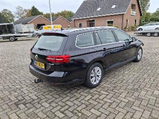 uszkodzony samochody osobowe Volkswagen Passat 1.4 tsi  110kw  automaat navi clima 2017/2
