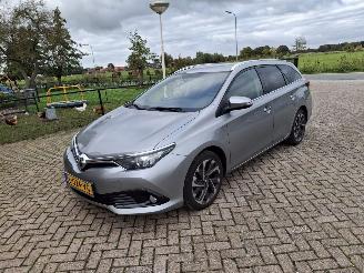 krockskadad bil auto Toyota Auris 1.6 diesel   navi clima 2016/6