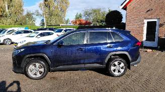 krockskadad bil auto Toyota Rav-4 2.5 hybrid  179kw   navi  clima  4x4 2022/11