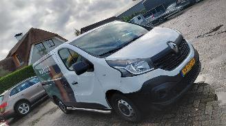 Renault Trafic 1.6 dci 90pk  airco picture 2