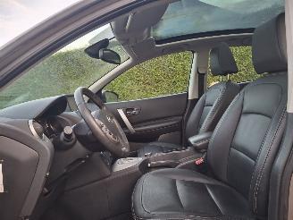 Nissan Qashqai 2.0i automaat pano 4x4 picture 7