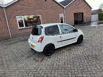 Renault Twingo 1.2i  75pk airco picture 4