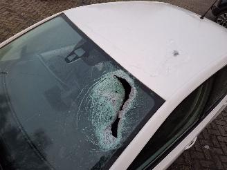 Volkswagen Up! 1.0i 5drs airco navi picture 10