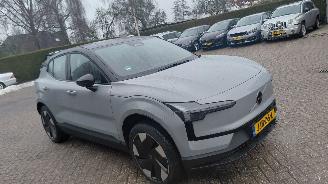 Unfallwagen Volvo EX30 69kwh   272pk navi clima 2025/10