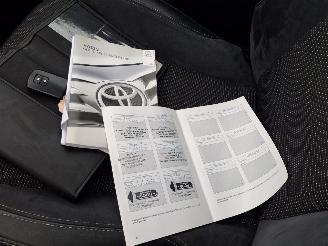 Toyota Yaris 1.5 hybrid   clima  pano picture 8