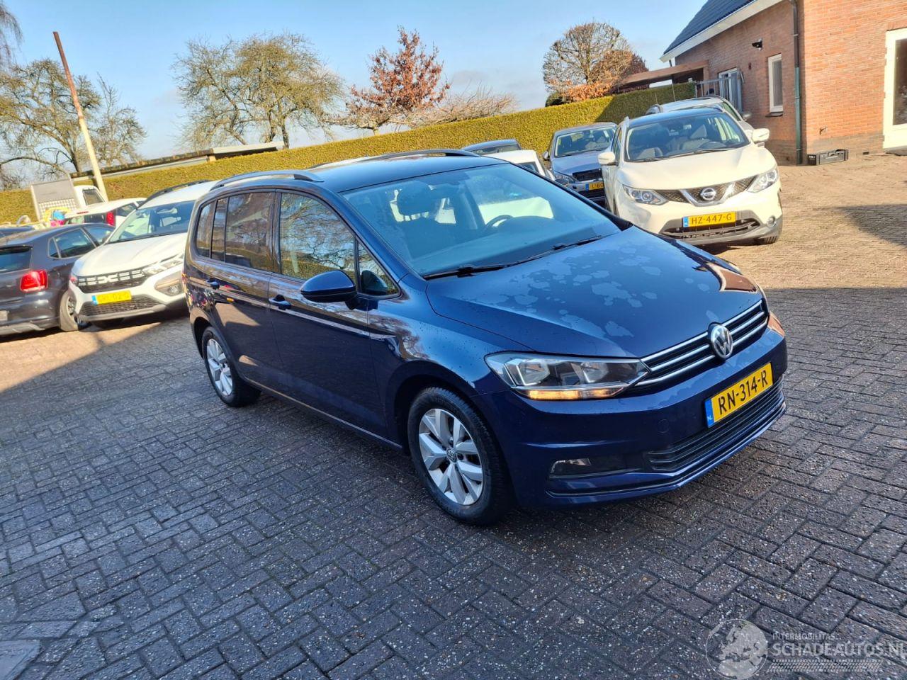 Volkswagen Touran 1.2 tsi  81kw 7 persoon   navi