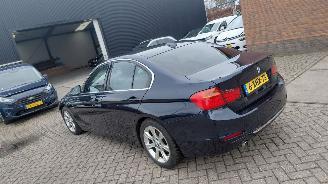 BMW 3-serie 320 diesel automaat  163pk navi picture 2